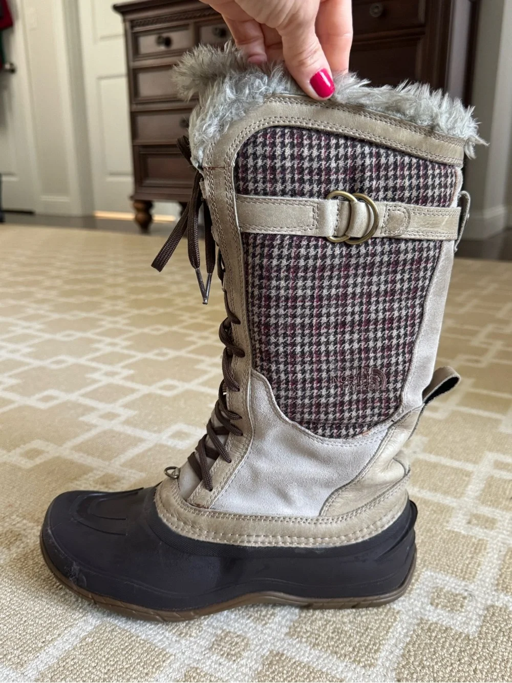 The North Face Shellista Lace Luxe Houndstooth Snow Boots Khaki Size 9
